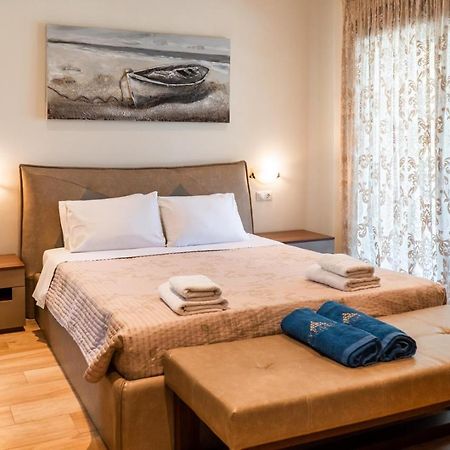 Luxury Villa Jupiter Agios Spyridon  エクステリア 写真