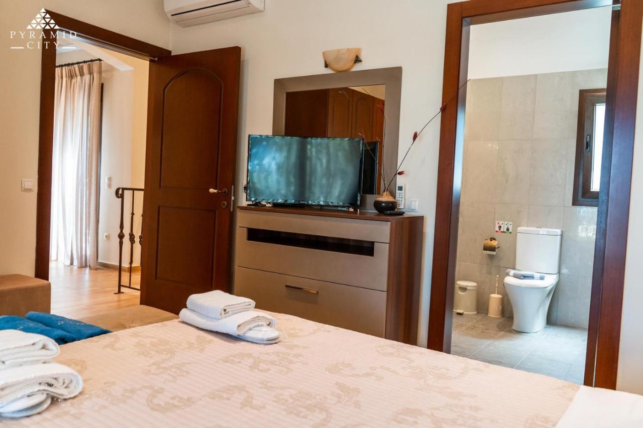 Luxury Villa Jupiter Agios Spyridon  エクステリア 写真