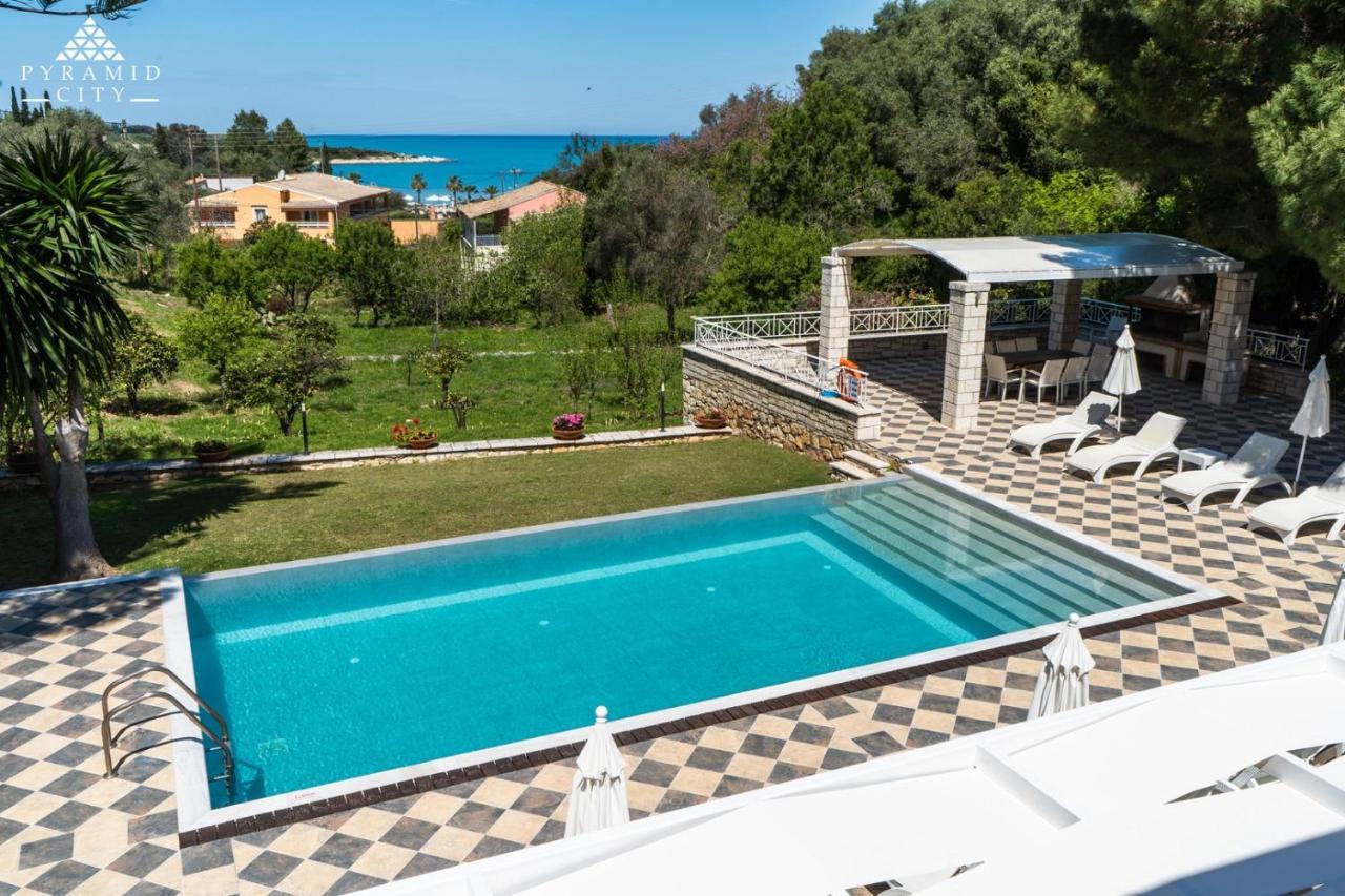 Luxury Villa Jupiter Agios Spyridon  エクステリア 写真